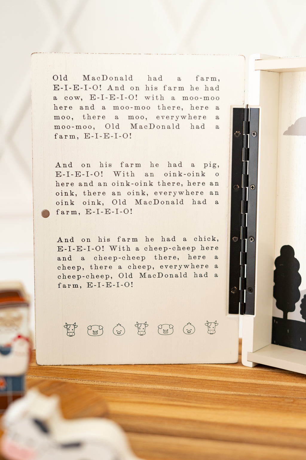 Old MacDonald Woodland Storybook Gift Set