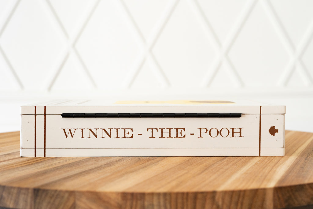 Winnie The Pooh Woodland Storybook Gift Set s/8